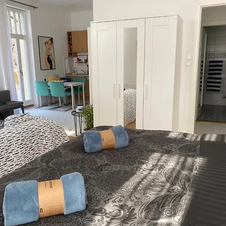 Superb Studio With Ac Plus 40 Sqm Terrace In The Greens Of Buda City Centre Budapešť Exteriér fotografie