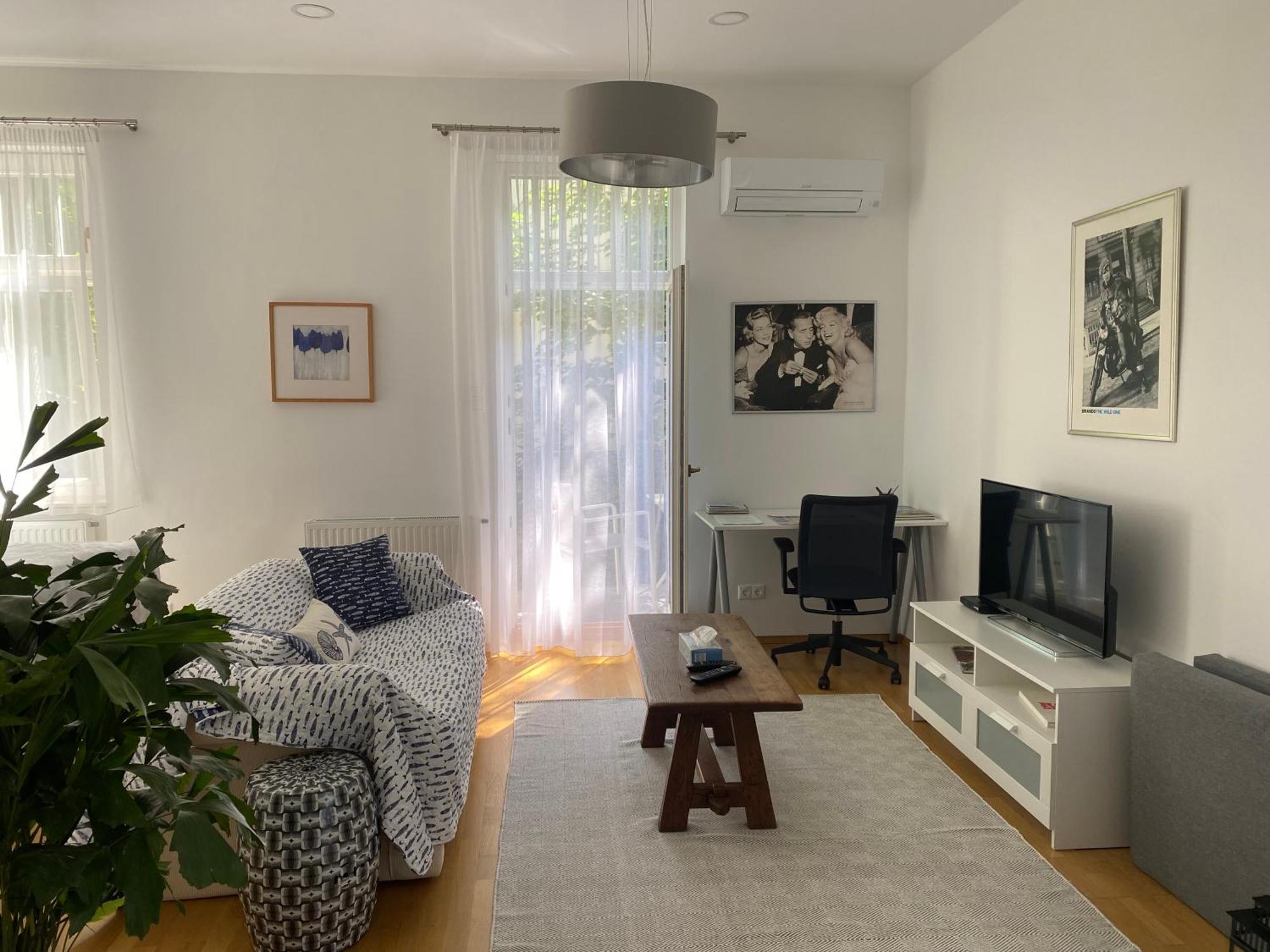 Superb With Ac 40 Sqm Terrace In The Greens Of Buda Centre *