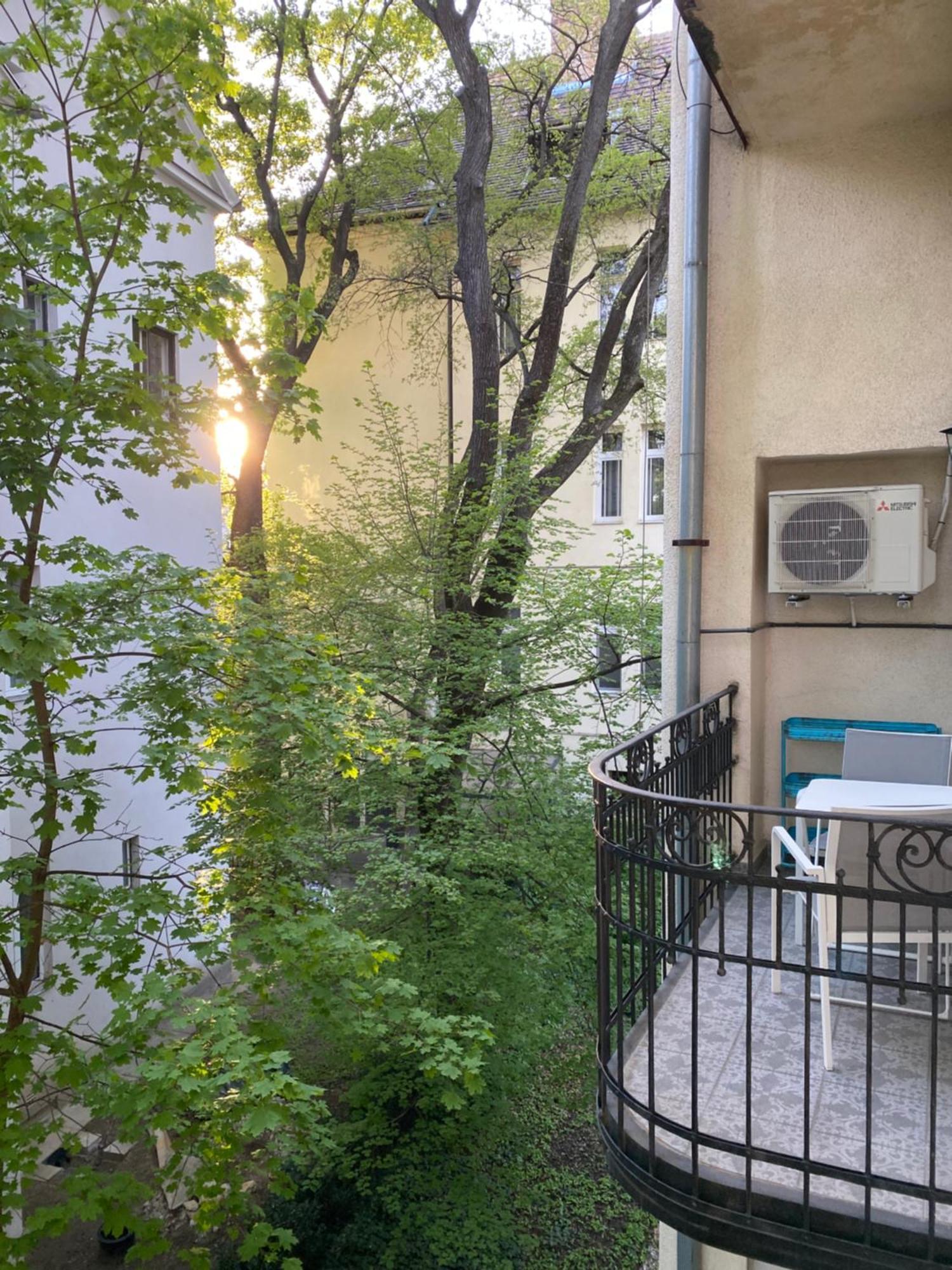 Superb With 40 Sqm Terrace In The Greens Of Buda Centre Будапешт