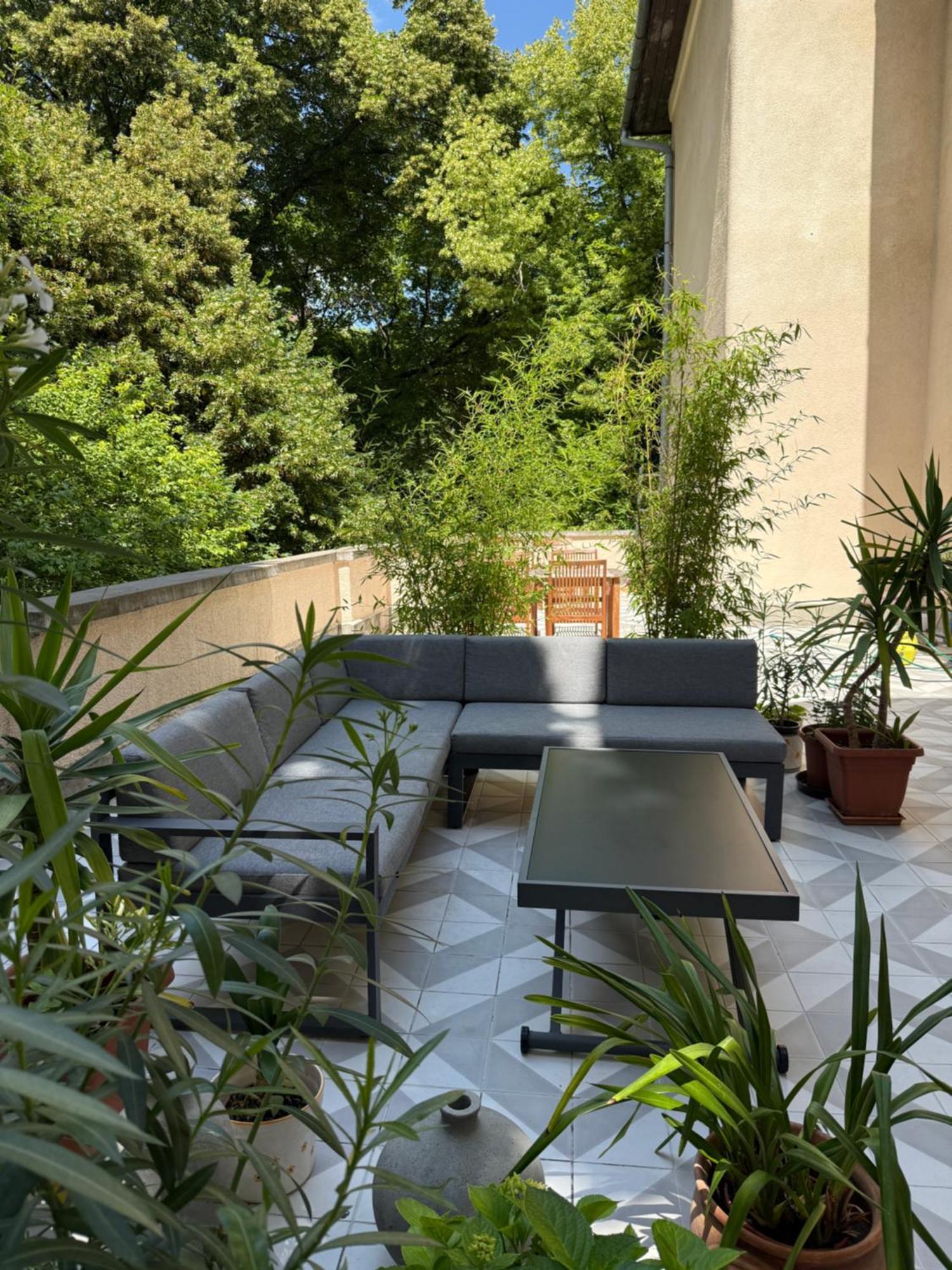 Superb With 40 Sqm Terrace In The Greens Of Buda Centre * Будапешт